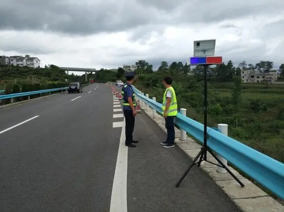 许昌高速公路钢护栏